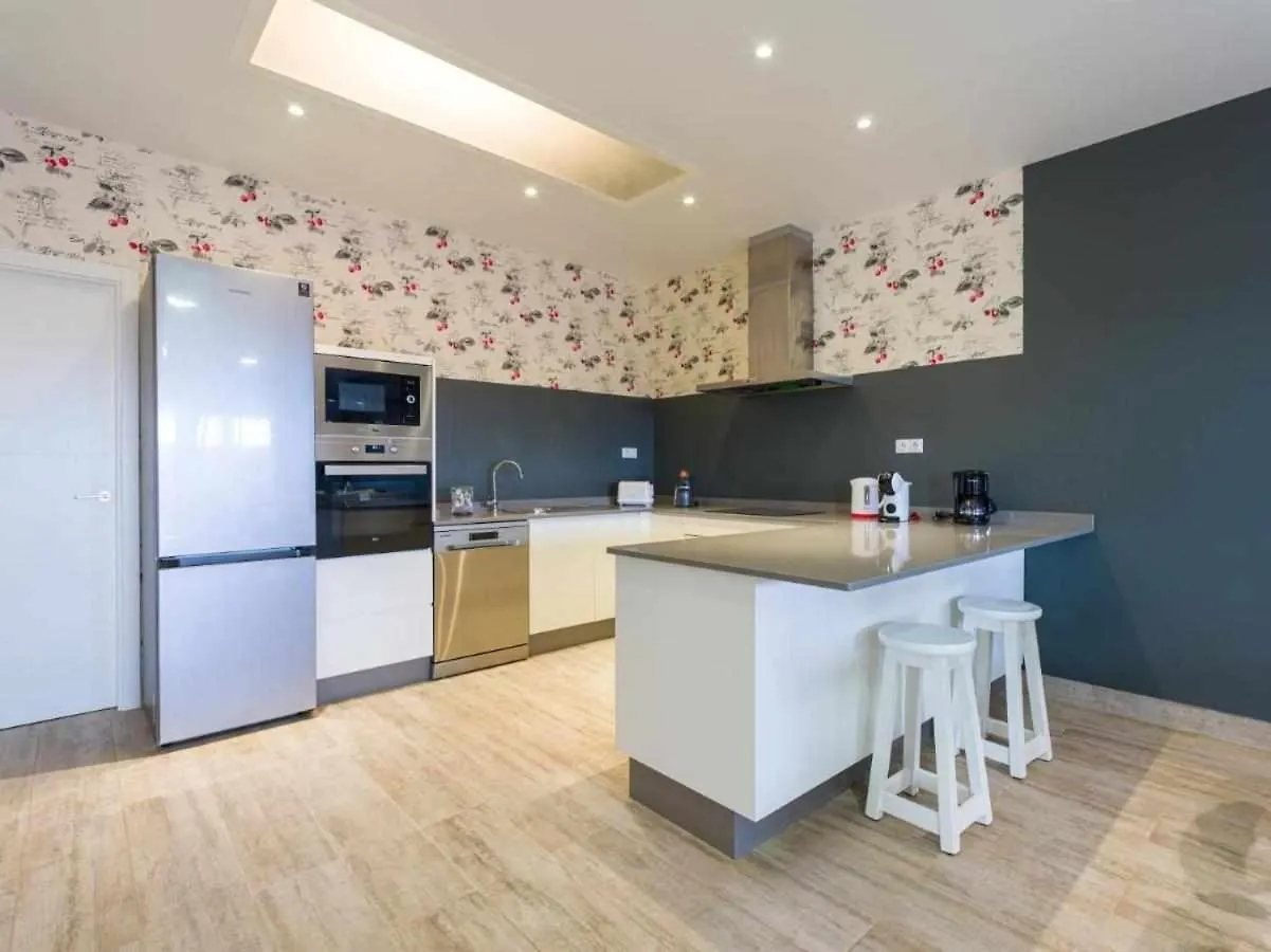 Holiday home Villa Fragata Independiente Y Privada Triquivijate